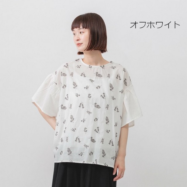 m.m.o 袖フレア刺しゅうブラウス その2
